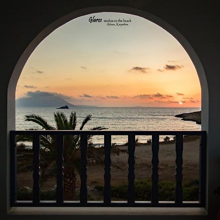 דירות ארקסה Glaros Luxury Studio On The Beach מראה חיצוני תמונה